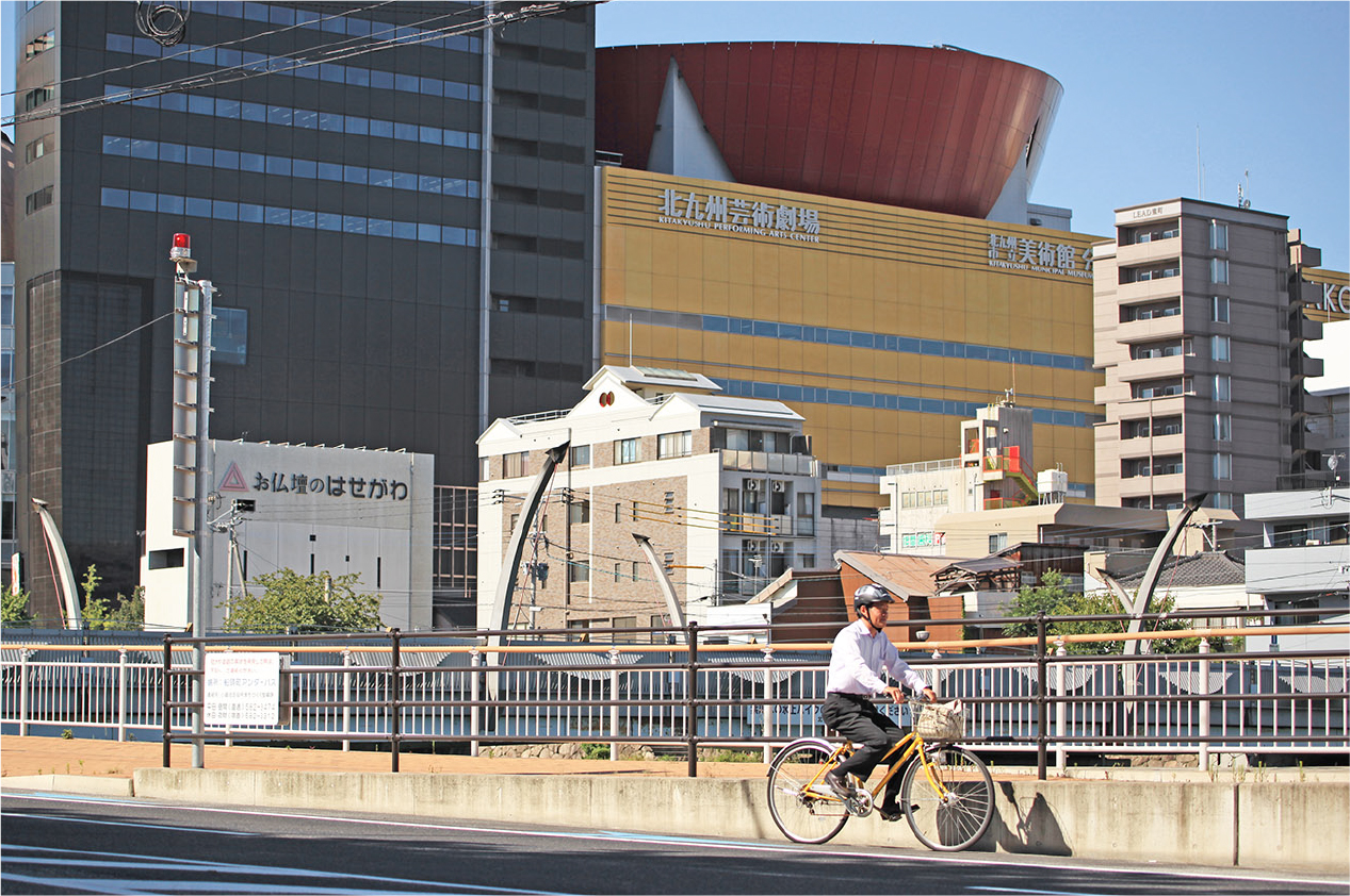 自転車ツーキニスト　高木さん　通勤風景写真